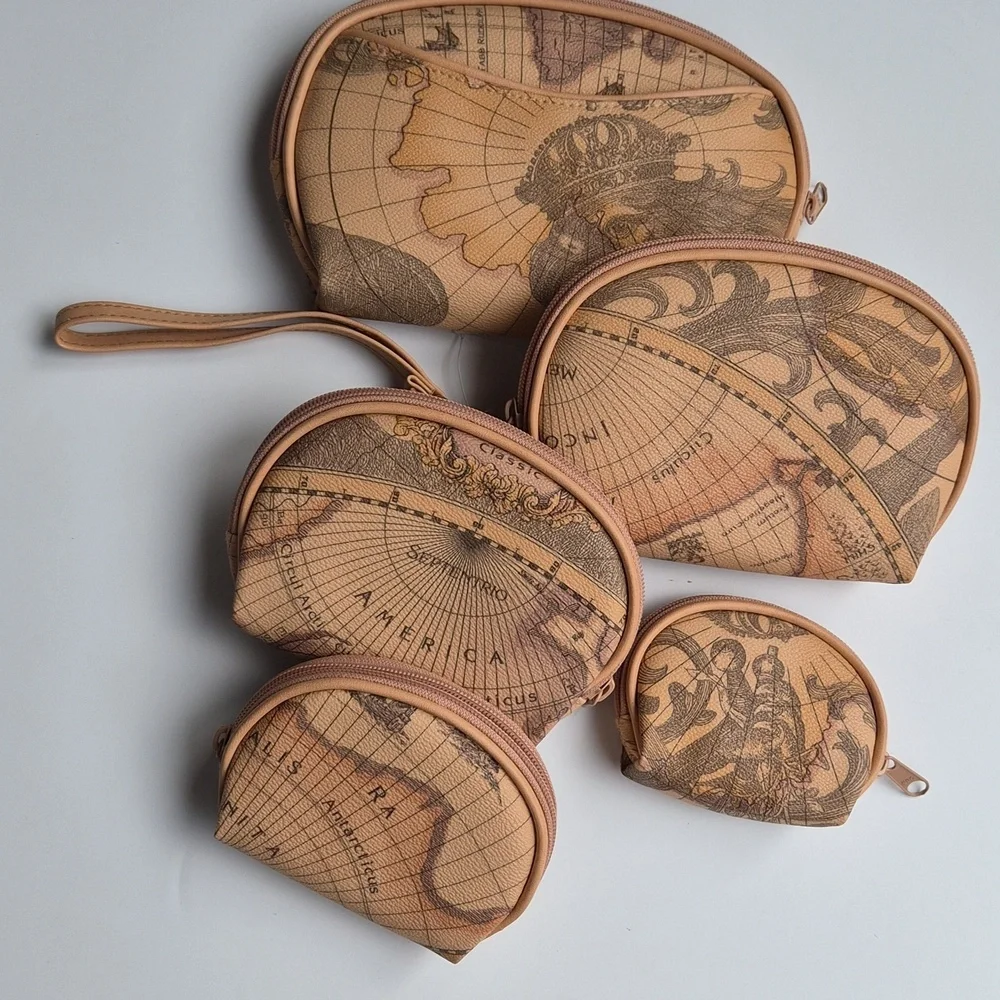 Elka Vintage World Map 5 Nesting Pouches